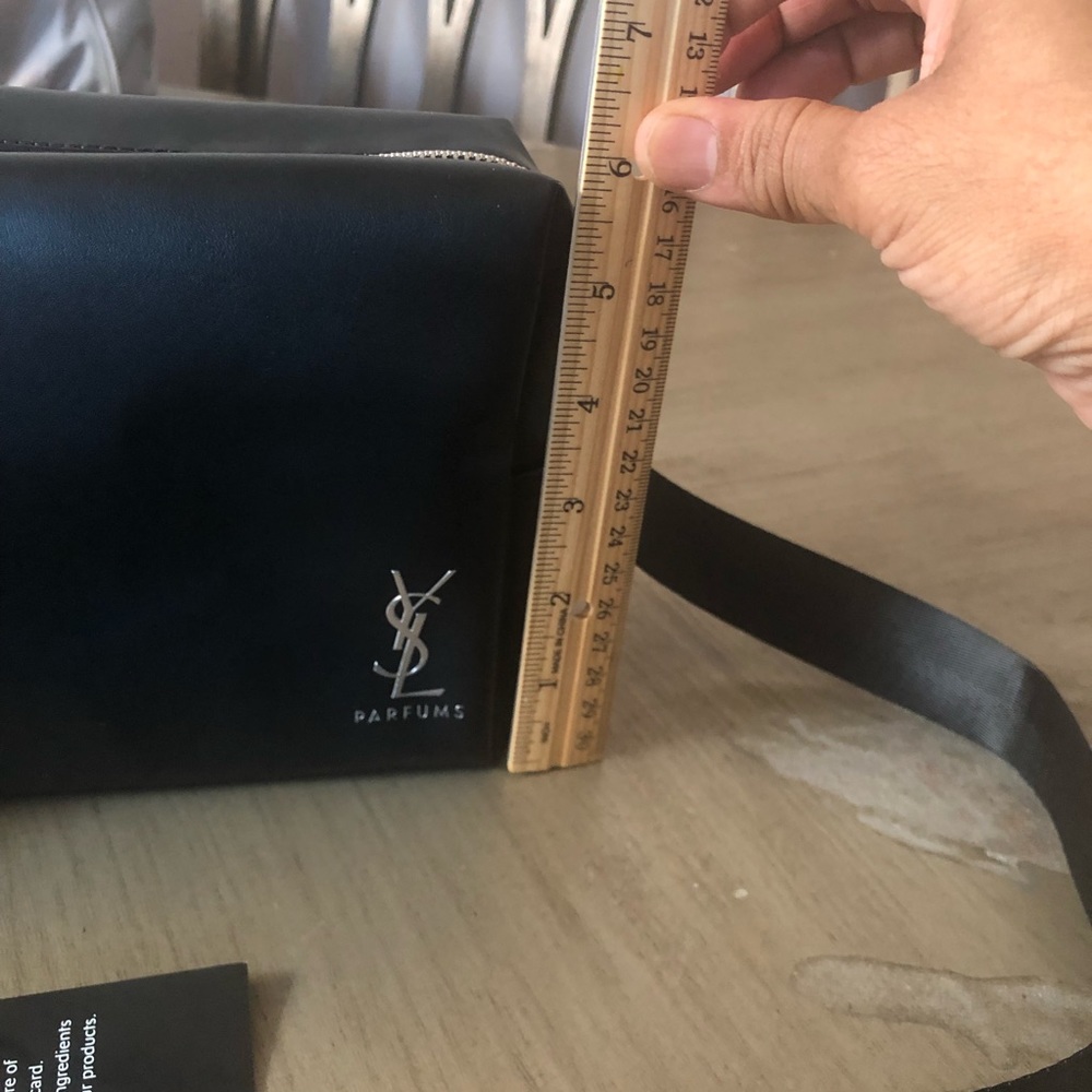- Yves Saint Laurent YSL Black zip close Toiletries Bag  in to crossbody b… - Picture 3 of 12